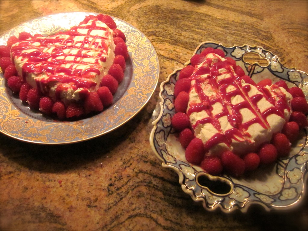 Our hostess pulled out some special plates, heirlooms from her family, for serving the dessert.