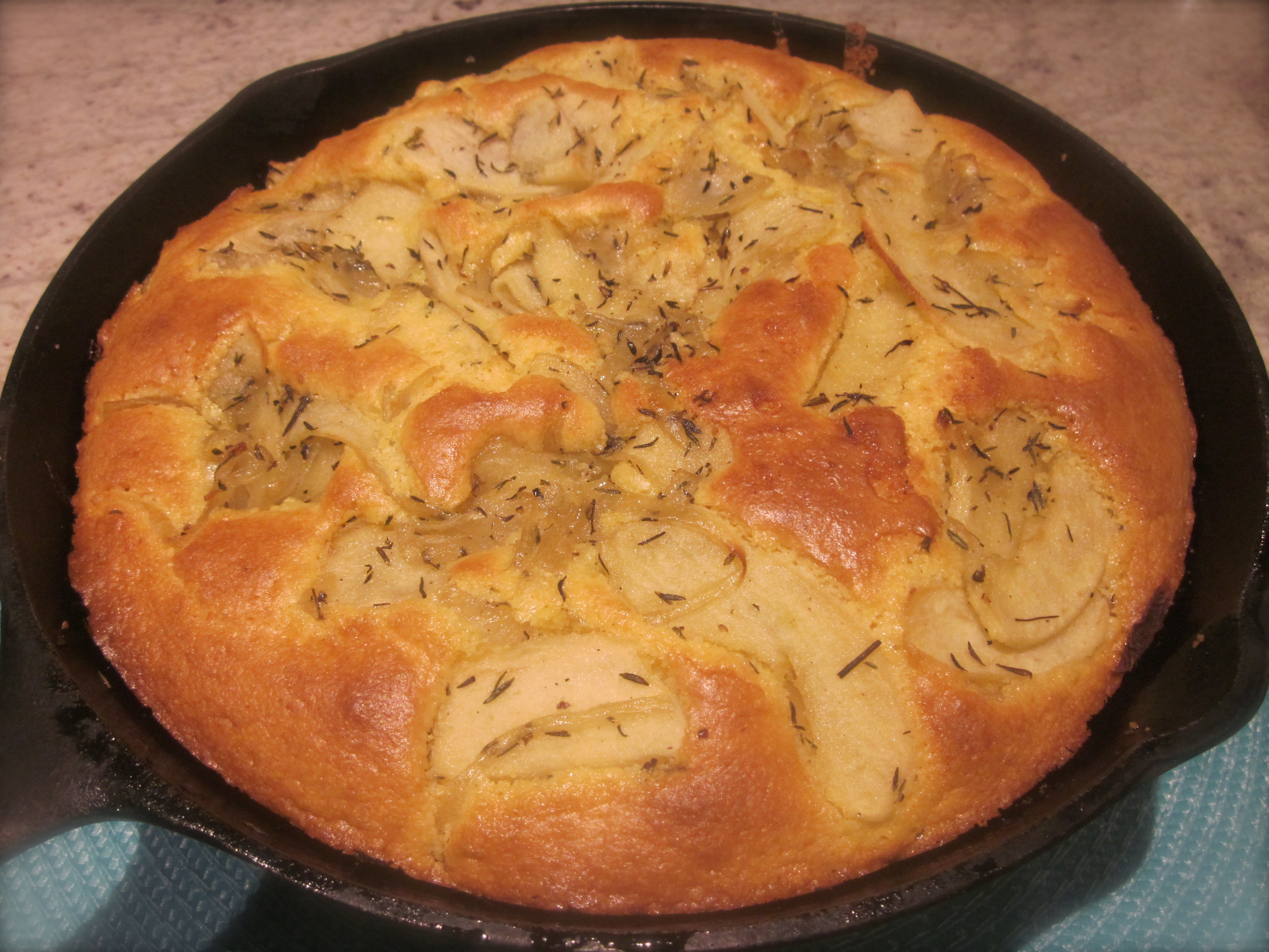 CORNBREAD WITH CARAMELIZED APPLES, ONIONS & THYME