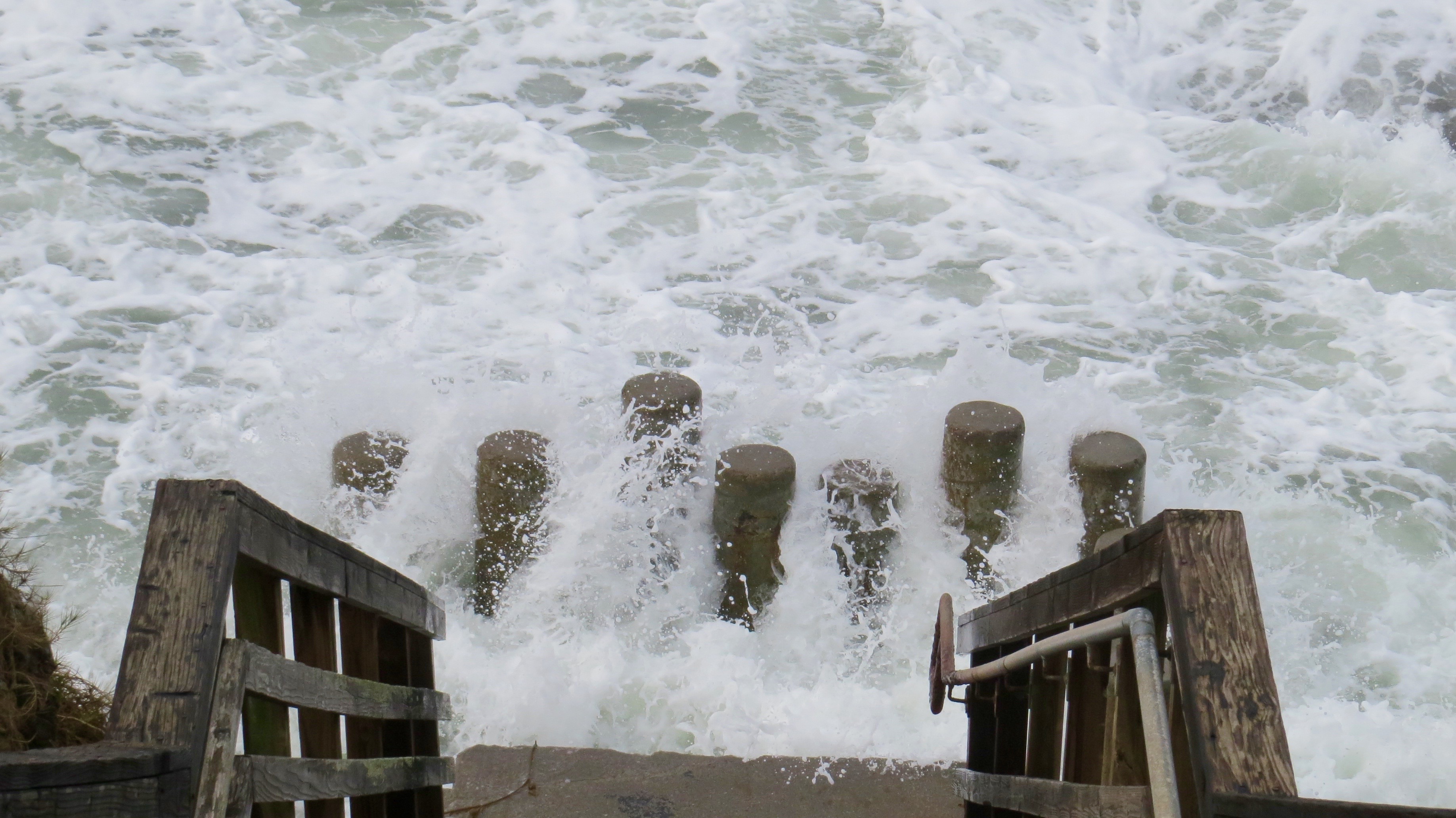When it's low tide I usually walk down the stairs to the tidal pools. Not this week. Sometimes  the Pacific gets unruly. 