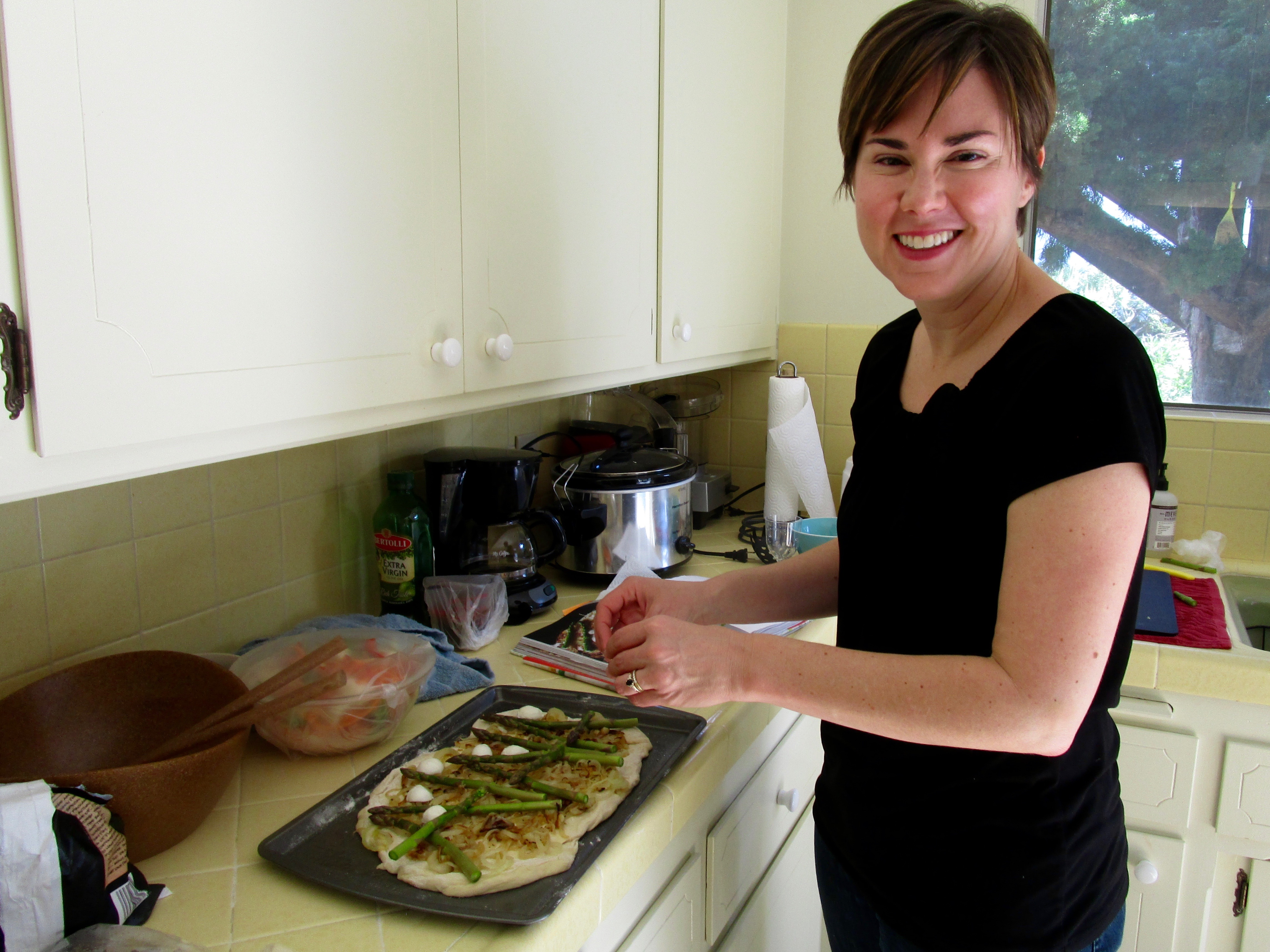 Katie Baillargeon, a UC Santa Barbara prof  and her family came for lunch. Our menu ibcluded Asparagus Pizza from River Cottage Veg.