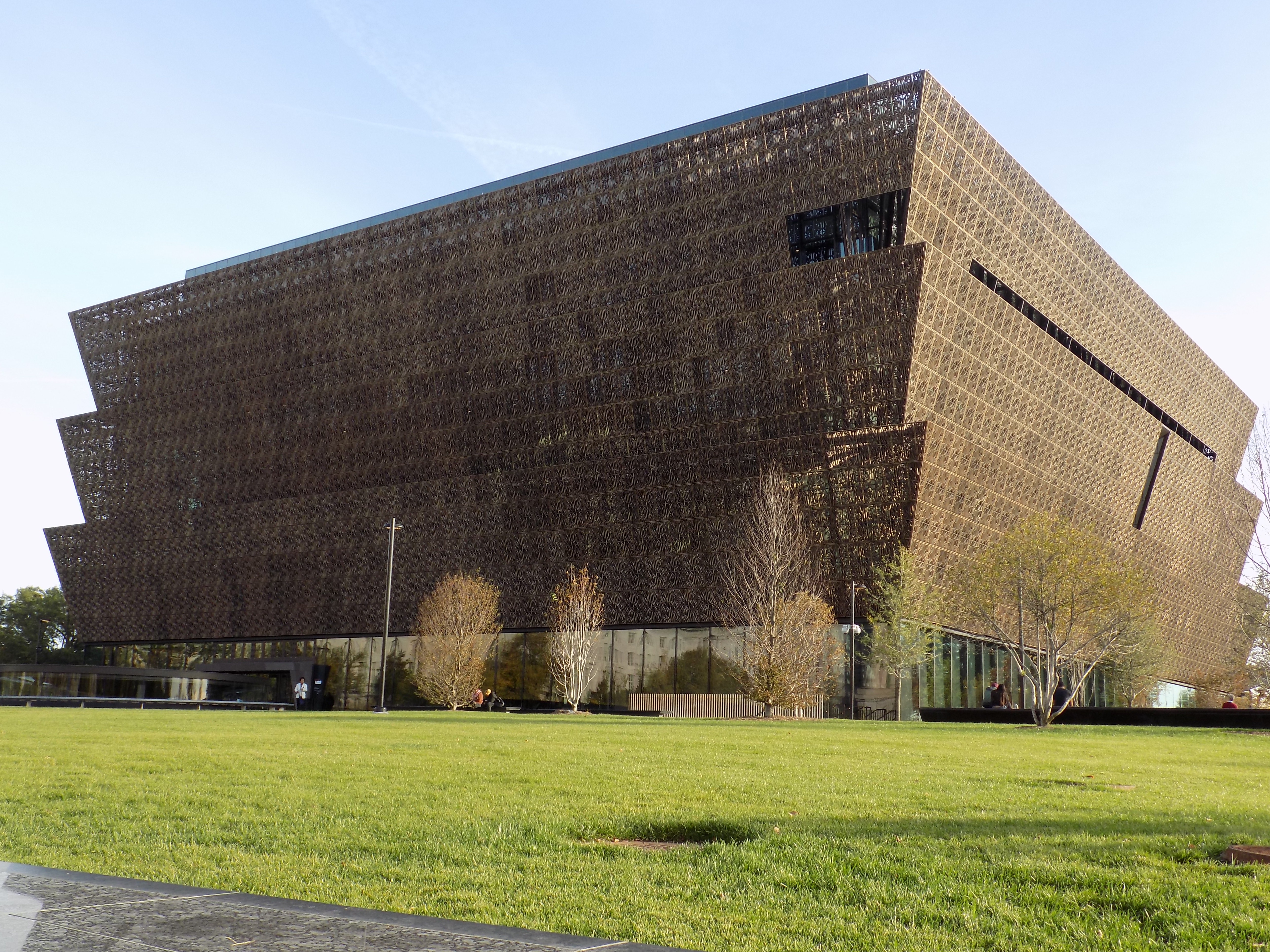 THE NATIONAL MUSEUM OF AFRICAN AMERICAN HISTORY AND CULTURE