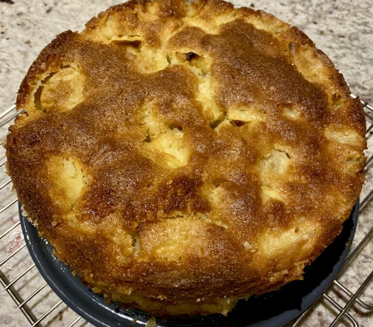 FRENCH APPLE CAKE. IT’S GENIUS.